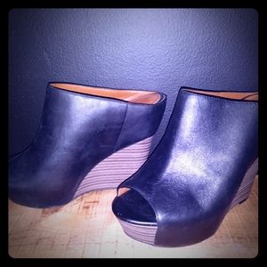 Jessica Simpson wedges